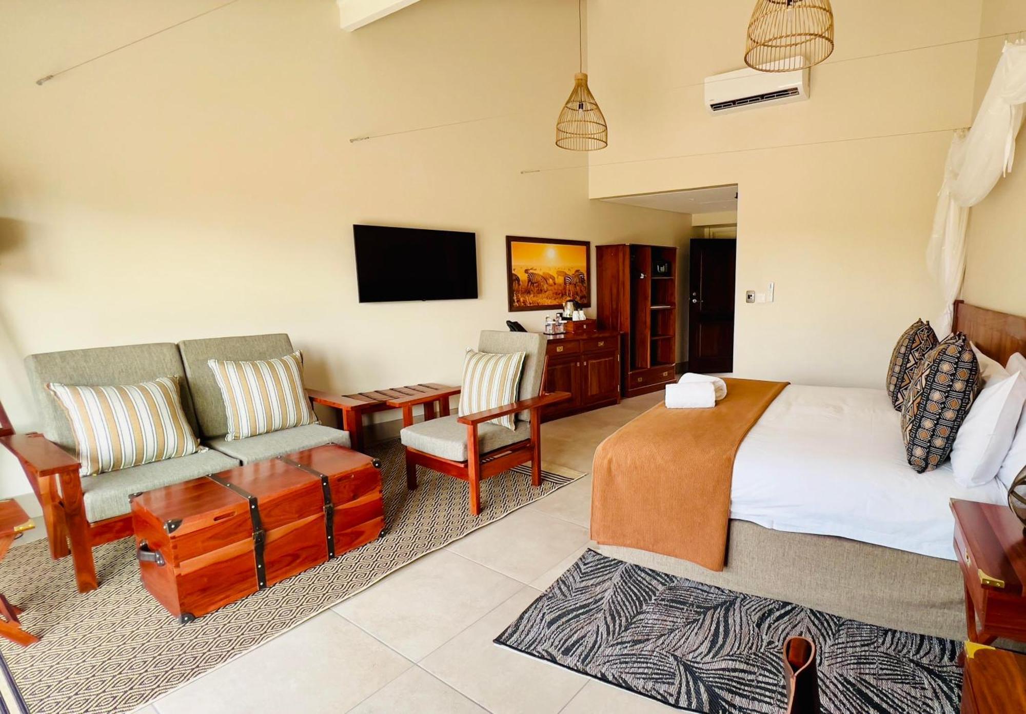 Hwange Safari Lodge Dete Exterior photo